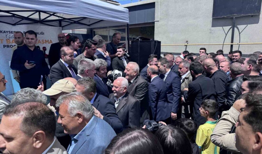 AK Parti Kayseri İl Teşkilatı, parti üyeleri ve vatandaşlarla bayramlaşma