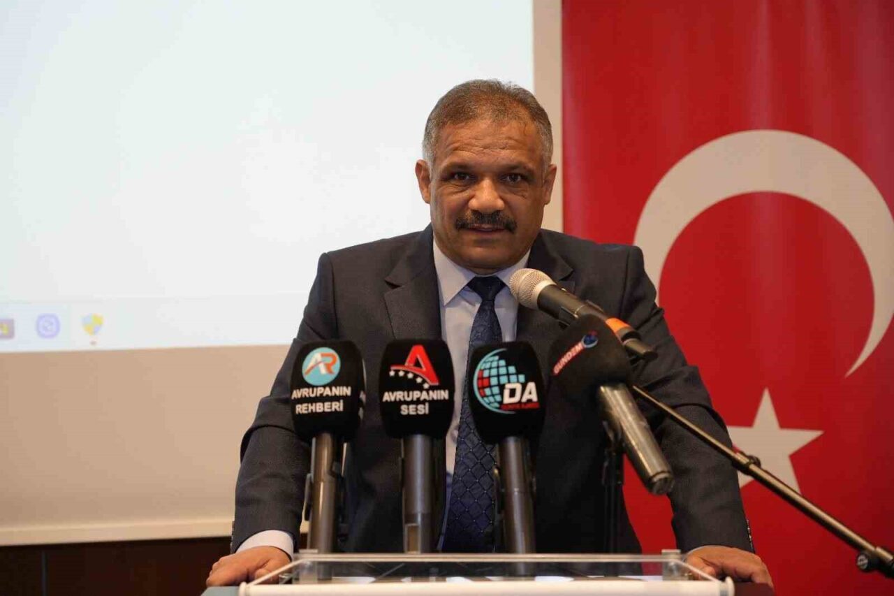 Avrupa Kayserili İşverenler Birliği (AKİB) Genel Başkanı Ali Hızar ve