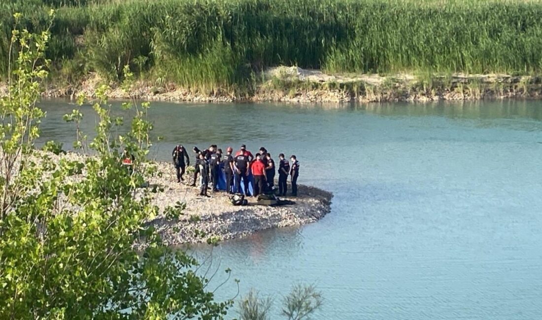Antalya’da serinlemek için Aksu Çayı’na giren 3 arkadaştan akıntıya kapılarak