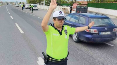 Aksaray’da bayram tatilinin son gününde özellikle kara yollarında polis ekiplerince