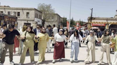 Hıdırellez, Aksaray’ın Güzelyurt ilçesinde coşkuyla kutlanıyor. Tarihi dokusu ve geçmişiyle