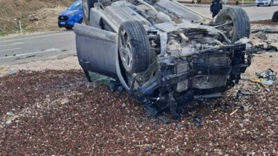 Aksaray’da iki otomobilin çarpışması sonucu meydana gelen trafik kazasında 1