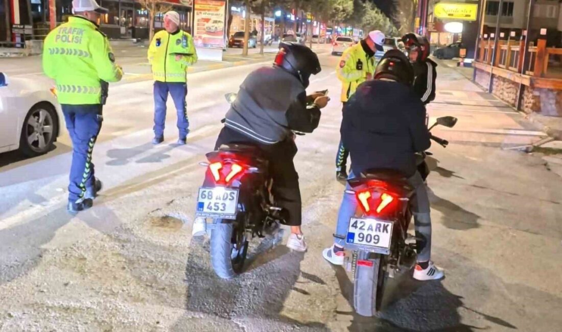 Aksaray’da hava sıcaklıklarının artmasıyla trafikte yoğunlaşan motosikletlere yönelik geniş çaplı