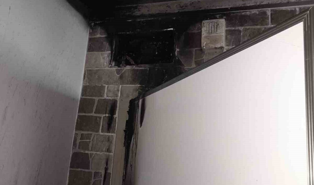 Antalya’nın Alanya ilçesinde bir apartman dairesinde çıkan yangın, daire sakinlerinin