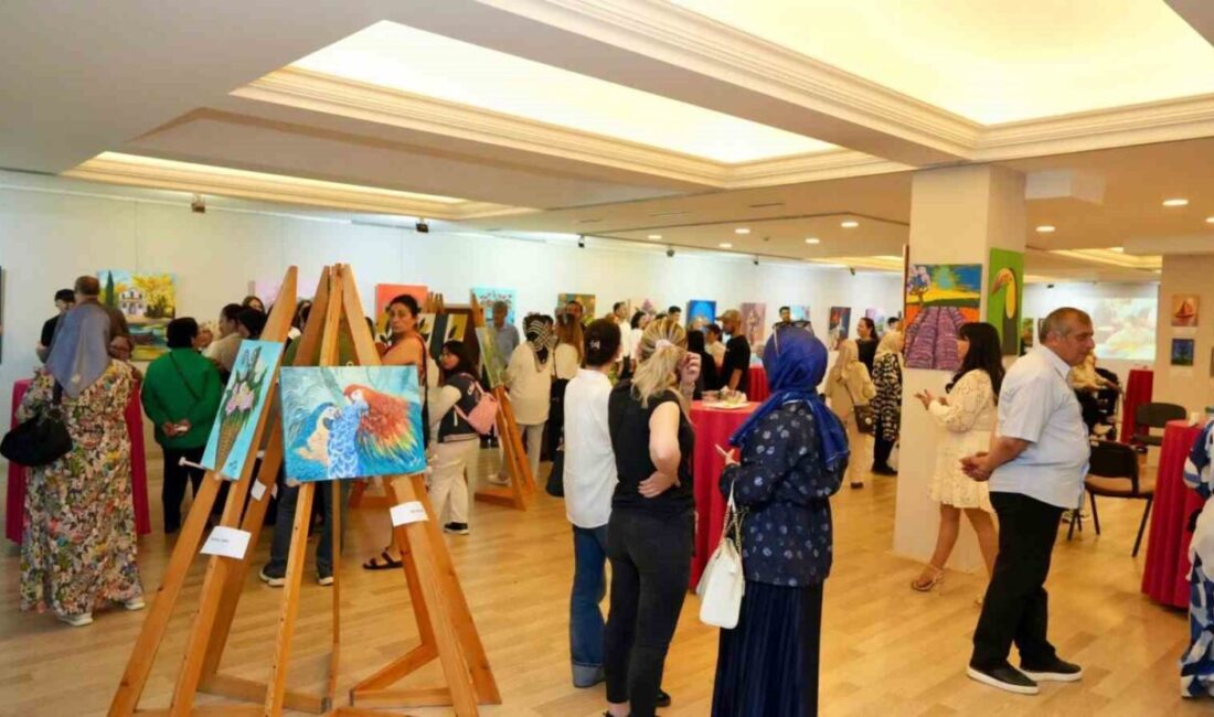 Alanya’da 10-16 Mayıs Engelliler Haftası kapsamında düzenlenen “Hayalden Tuvale Karma