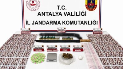 Antalya’nın Alanya ilçesinde düzenlenen uyuşturucu operasyonunda 2 şüpheli hakkında adli