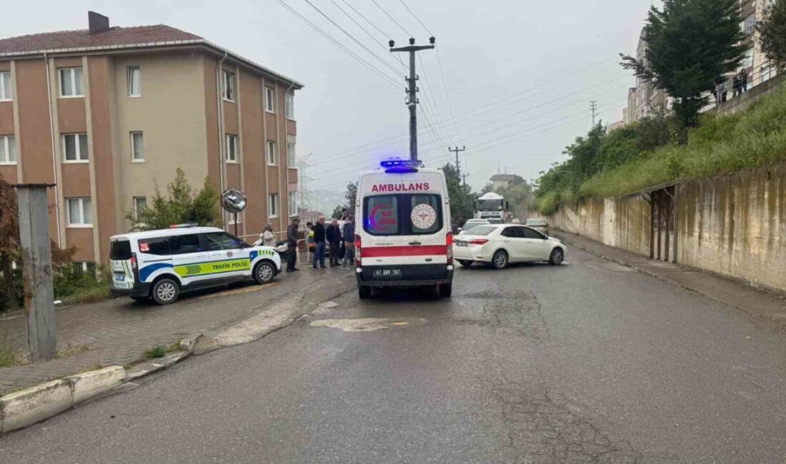 Zonguldak’ın Alaplı ilçesinde seyir halindeki motosikletin otomobile çarpması sonucu meydana