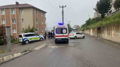 Zonguldak’ın Alaplı ilçesinde seyir halindeki motosikletin otomobile çarpması sonucu meydana