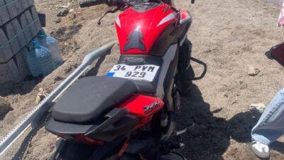 Zonguldak’ın Alaplı ilçesinde meydana gelen trafik kazasında motosiklet sürücüsü yaralandı.