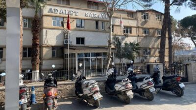 Manisa’nın Alaşehir ilçesinde polis ekiplerince düzenlenen operasyonda 21 kök kenevir