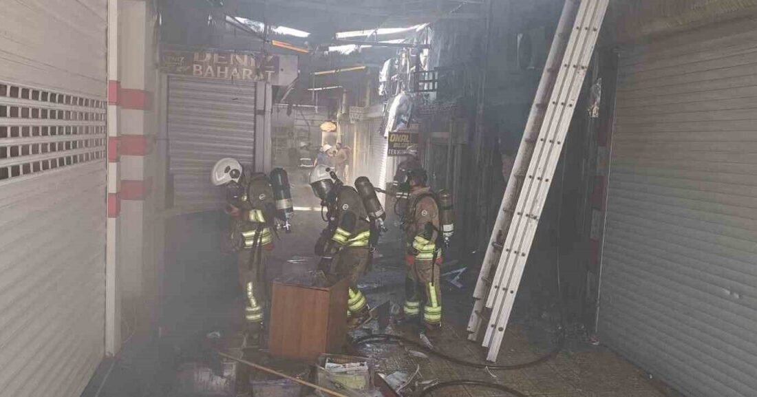 Hatay’da pasaj içerisinde bulunan ve alevlere teslim olarak yanan 3