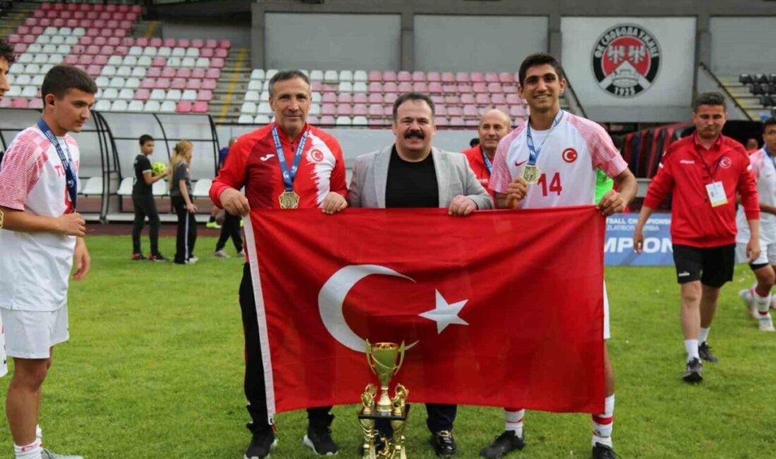 Aliağa Futbol Kulübü U16 takımının başarılı futbolcusu Semih Ayriç, U23