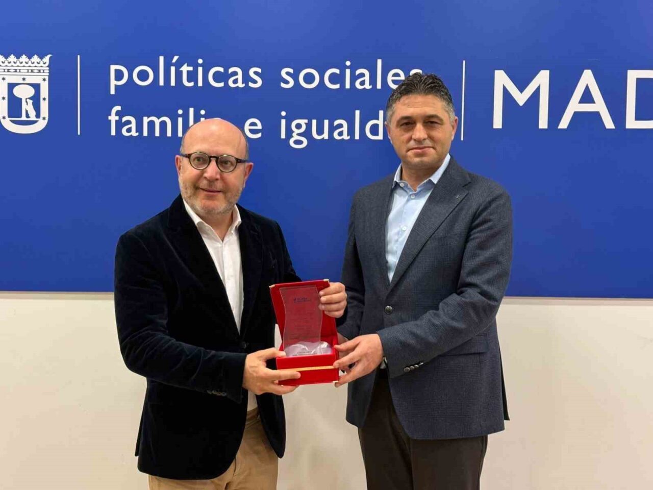 Aliağa Belediye Başkanı Serkan Acar başkanlığındaki Aliağa Belediyesi heyetinin Sosyal