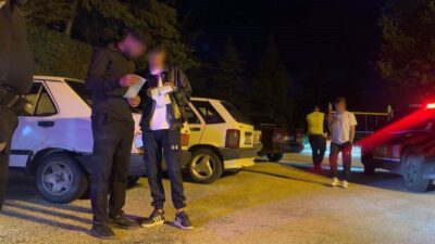 Burdur’da polis ekiplerinin ’dur’ ihtarına uymayarak kaçan alkollü sürücü kısa