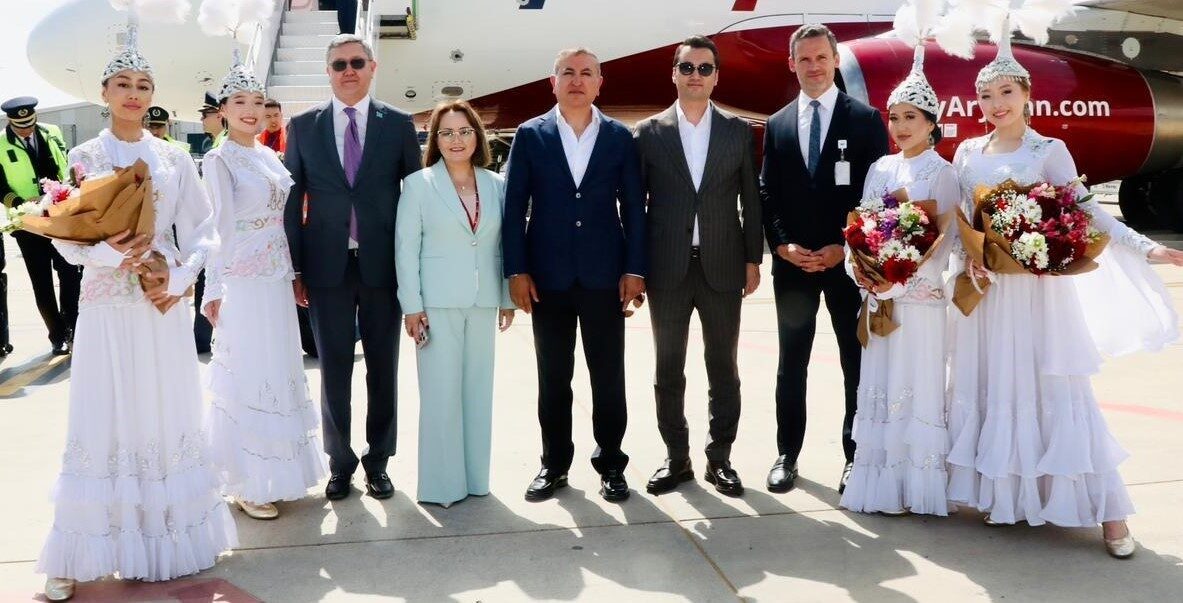 Kazakistan’ın Almatı şehrinden Gazipaşa-Alanya Havalimanı’na yönelik ilk doğrudan seferini gerçekleştirildi.