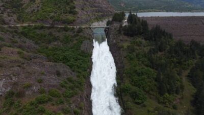 Tokat’ta taşkın riski nedeniyle gündemde olan Almus Barajı’nın dolusavaklarından bırakılan