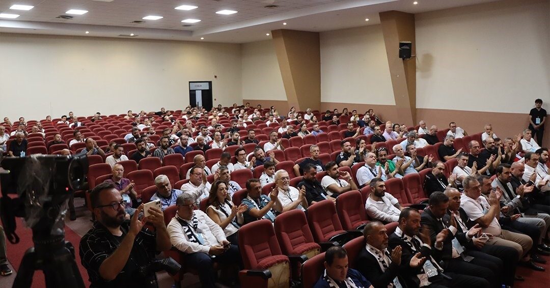 Altay, sosyal medya hesapları üzerinden üyelerine çağrıda bulunarak, aidat borçlarının