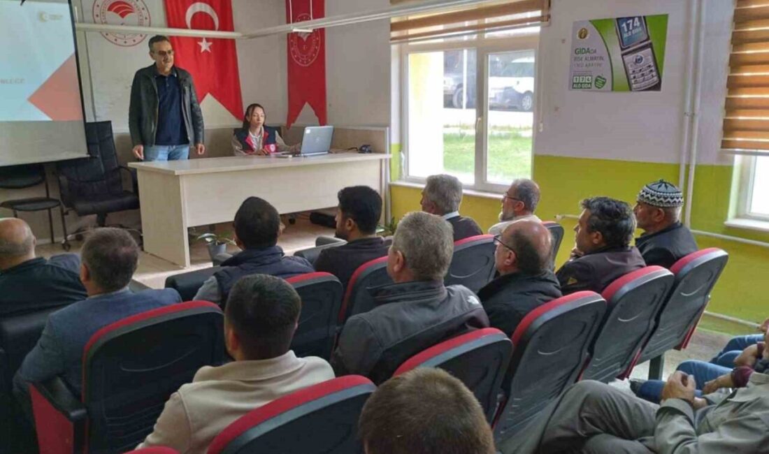 Kütahya’nın Altıntaş ilçesinde üreticilere yönelik “Yetkilendirilmiş Uygulayıcı Belgesi” eğitimi düzenlendi.