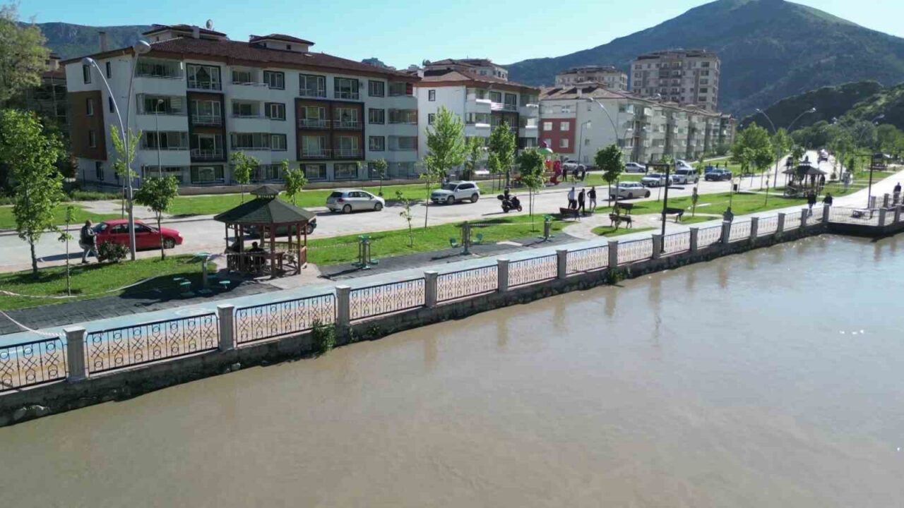 Tokat’taki Almus Barajı’nın yüzde 100 doluluk oranına ulaşmasının beklenmesi, komşu