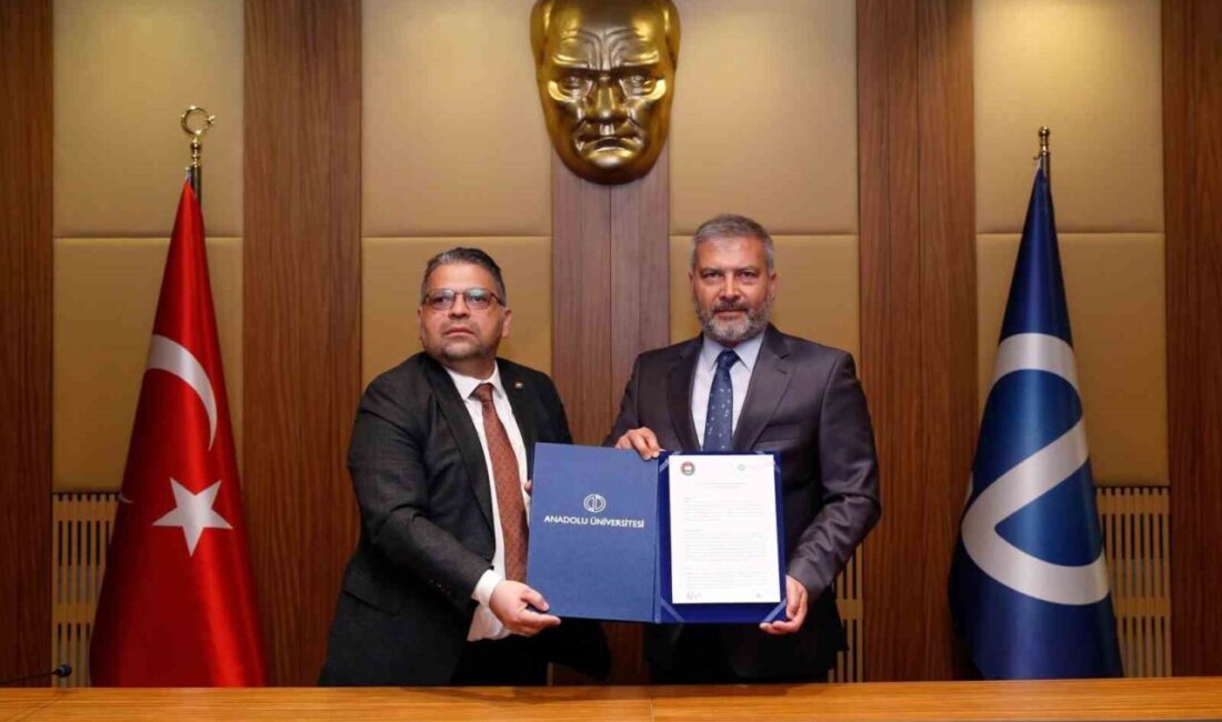 Anadolu Üniversitesi Rektörü Prof. Dr. Yusuf Adıgüzel ile Eskişehir Barosu