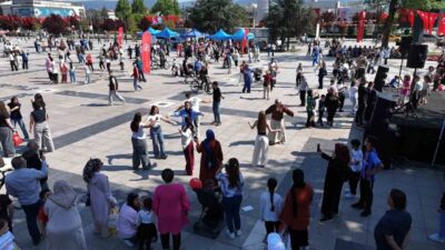 Düzce Belediyesi, 19 Mayıs Atatürk’ü Anma, Gençlik ve Spor Bayramı’nın