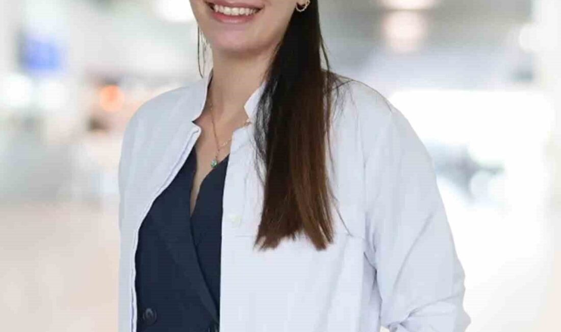 Anne karnındaki bebeğin yalnızca büyümediğini belirten Özel Ersoy Hastanesi Kadın