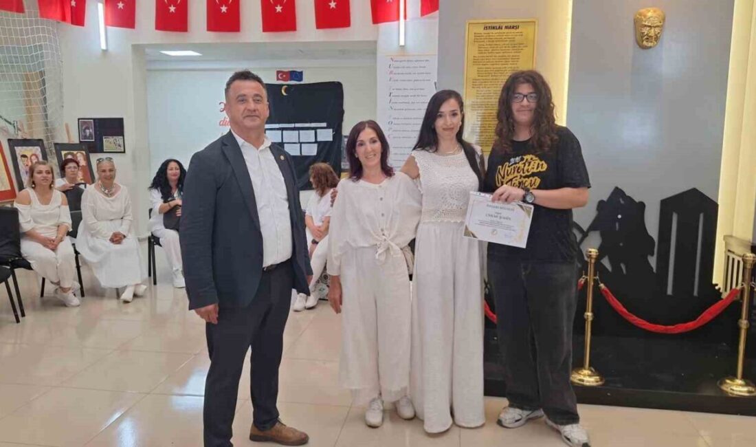 Mersin’in Mezitli ilçesinde düzenlenen motivasyon etkinliğinde, 61 yaşındaki anneanne Fikriye