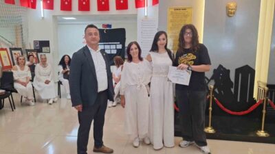Mersin’in Mezitli ilçesinde düzenlenen motivasyon etkinliğinde, 61 yaşındaki anneanne Fikriye