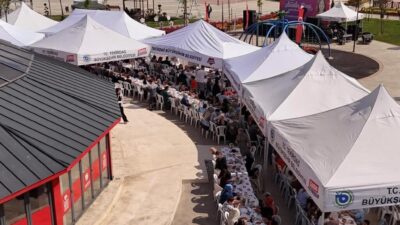 Tekirdağ Büyükşehir Belediyesi’nce Çerkezköy Kent Park’ta Anneler Günü dolayısıyla düzenlenen