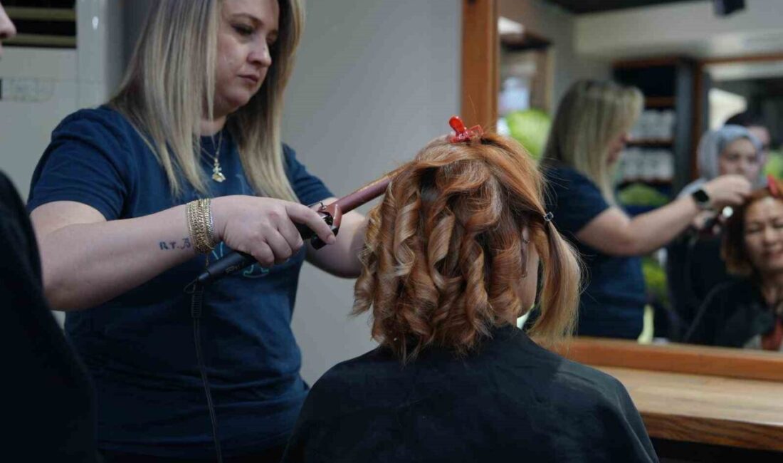 Düzce Belediyesi Sosyal Hizmetler Müdürlüğü, engelli çocuğu olan üç fedakar