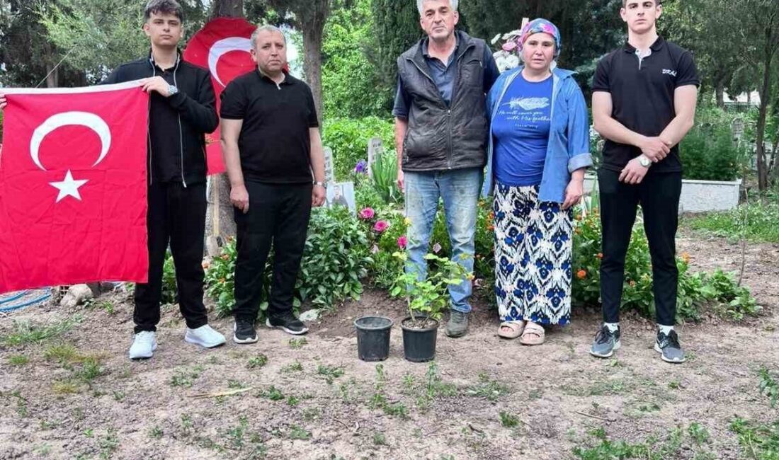Dayı Karacabey Anadolu Lisesi öğrencileri ve Türk Dili ve Edebiyatı
