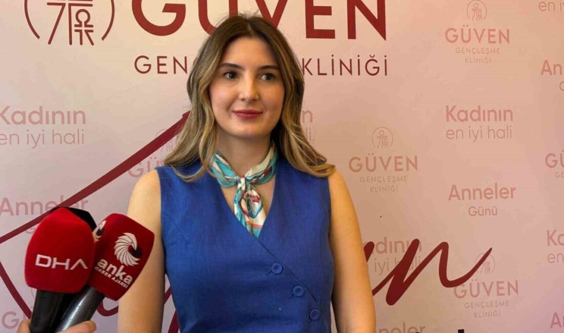 Ankara’da Anneler Günü dolayısıyla düzenlenen programda kadınlarla bir araya Güven
