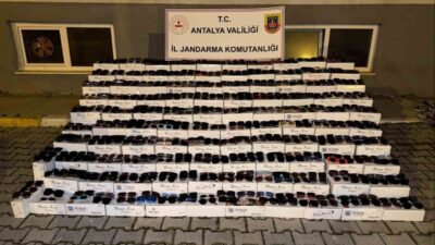 Antalya’nın Alanya ilçesinde jandarma ekiplerince bir iş yerinde yapılan aramada