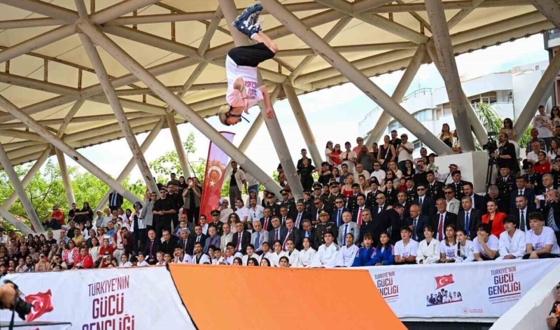 Antalya’da 19 Mayıs Atatürk’ü Anma, Gençlik ve Spor Bayramı dolayısıyla