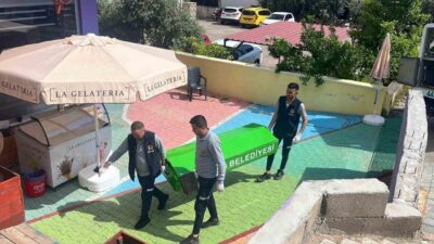 Antalya’nın Alanya ilçesinde hostelde kalan 58 yaşındaki adam, odasında ölü