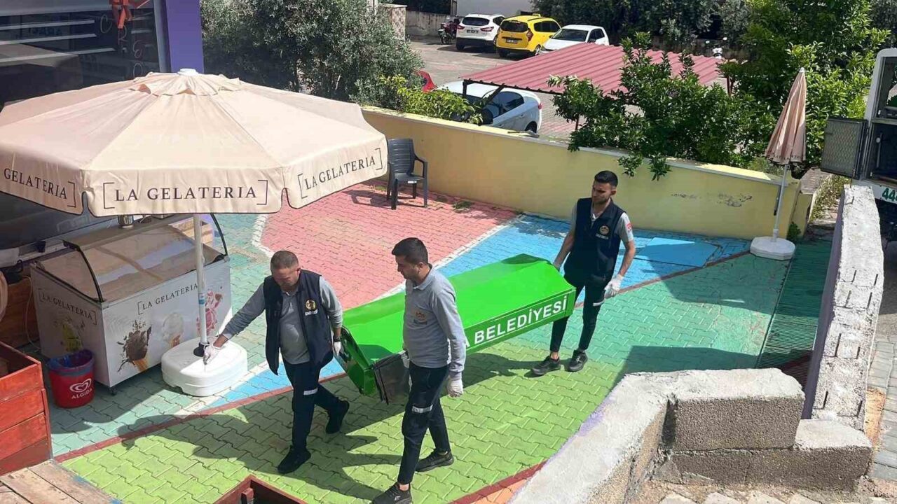 Antalya’nın Alanya ilçesinde hostelde kalan 58 yaşındaki adam, odasında ölü