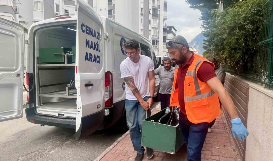 Antalya’nın Konyaaltı ilçesinde, Kazakistan uyruklu kadın evinde ölü bulundu. Olay,