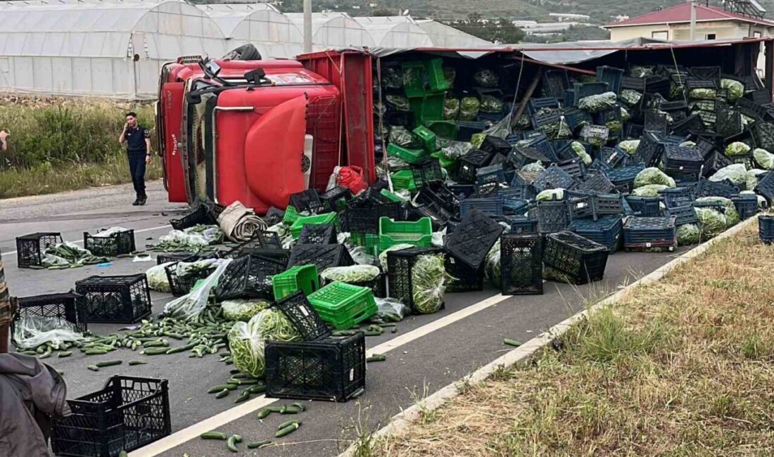 Antalya’nın Gazipaşa ilçesinde sebze yüklü kamyon ile motosikletin çarpışması sonucu