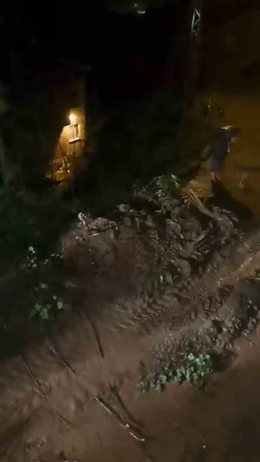 Rize’nin Ardeşen ilçesine bağlı Pınarlı köyünün üst kesimlerinde meydana gelen