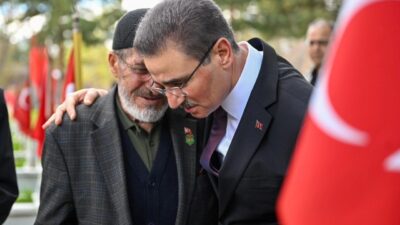 Erzurum Valisi Aydın Baruş ve protokol üyeleri, Arafe Günü dolayısıyla