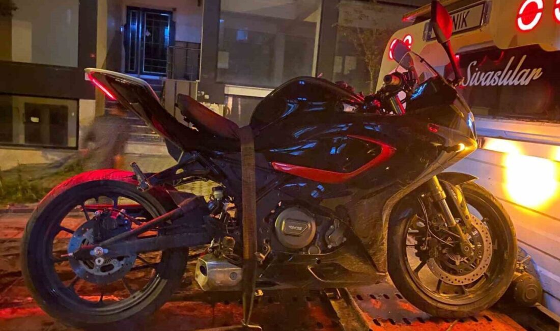 Arnavutköy’de yunus polislerinin dikkati sayesinde uyuşturucu madde, ruhsatsız tabanca ve