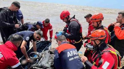 Hatay’da AFAD ve itfaiye ekipleri tarafından yürütülen çalışmalarda Asi Nehri
