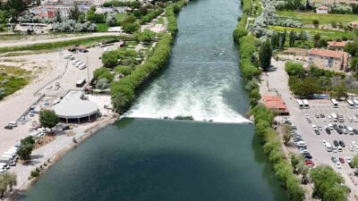 Kayseri’de bulunan Yamula Barajı’nın tahliye kapaklarının açılmasının ardından Nevşehir’in Avanos