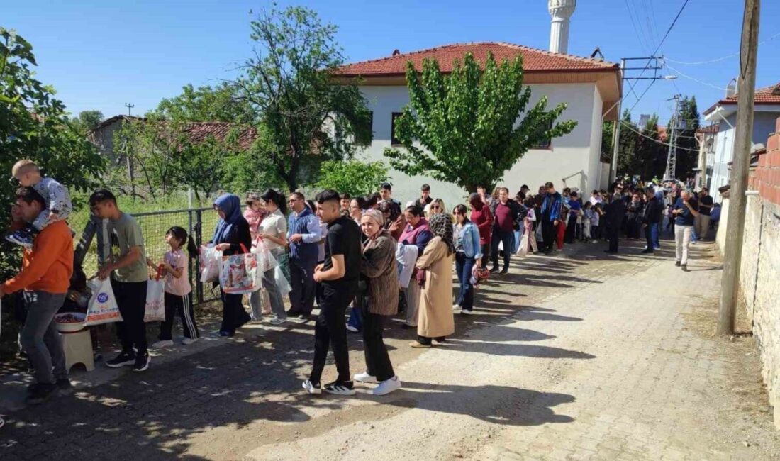 Denizli’nin Serinhisar ilçesine bağlı Yüreğil Mahallesi’nde yüz yıllardır sürdürülen “Çörek