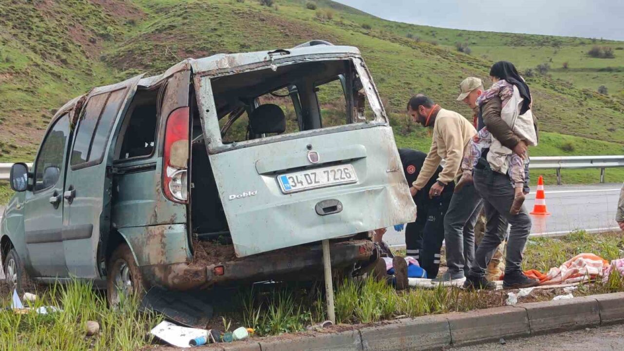 Erzurum’un Aşkale ilçesinde meydana gelen trafik kazasında 7 kişi yaralandı.