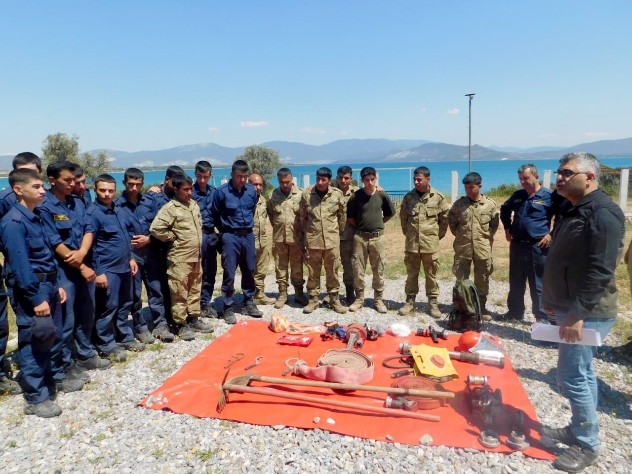 Aydın’ın Didim ilçesinde askeri personele yönelik orman yangınları ile mücadele