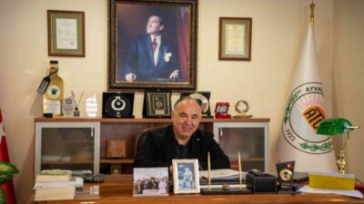 Ulaşım yatırımlarıyla cazibesi artan Balıkesir’in Ayvalık ilçesinde bayram hazırlıklarını değerlendiren