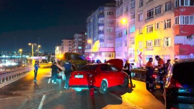 Avcılar D-100 kara yolunda, yol ortasında arıza yapan araca arkadan