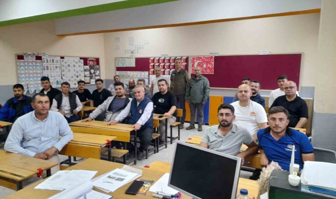 Selendi’de düzenlenen eğitim programında sürdürülebilir avcılık ve yaban hayatının korunması