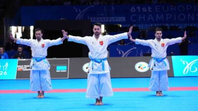 Büyükler Avrupa Karate Şampiyonası’nda Türkiye, erkek takım katada gümüş madalya